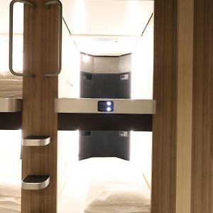 Moderate Cabin Room TV Male Upper Level No Cleaning
